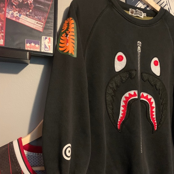 Bape Crewneck - Picture 2 of 9